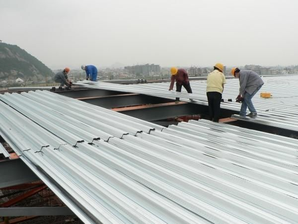 sửa chữa mái tôn thay máng tôn tại Thanh Xuân